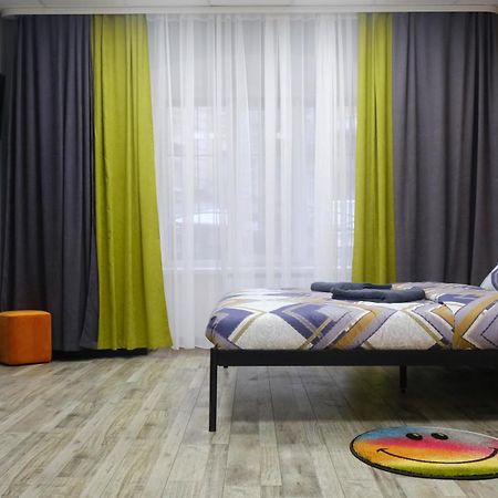 Uneed Rooms M1 Kyiv Exterior photo