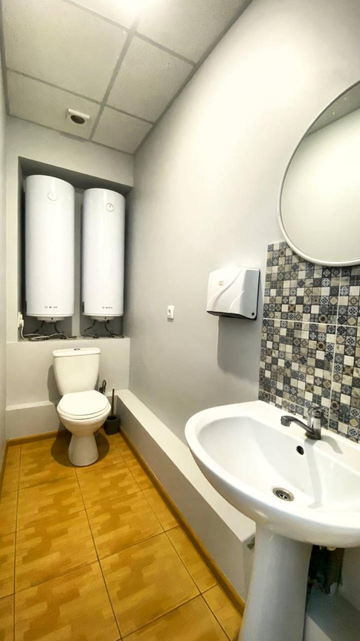 Uneed Rooms M1 Kyiv Exterior photo